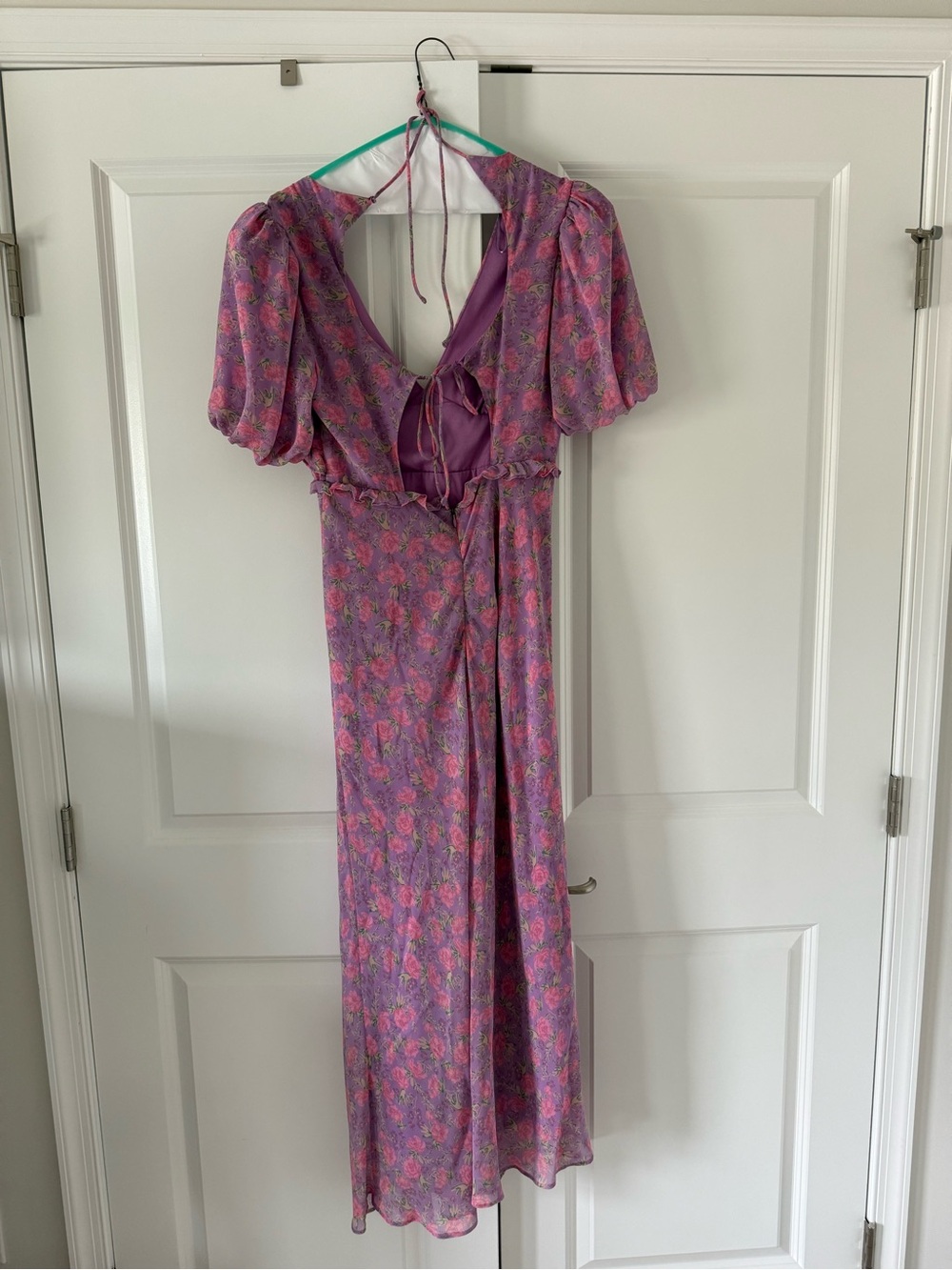 ASTR the Label - Floral Puff-Sleeve Maxi Dress in Lavender and Pink - Picture 3 of 4